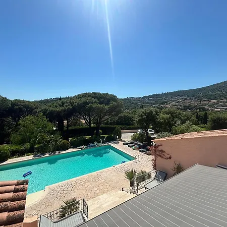 Climatisee Avec Grande Piscine *