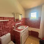 Climatisee Avec Grande Piscine فيلة