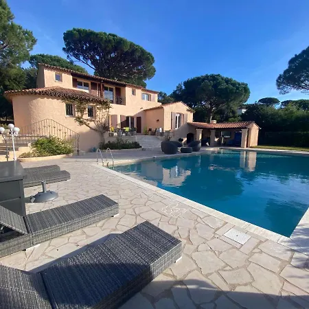 Willa Climatisee Avec Grande Piscine *