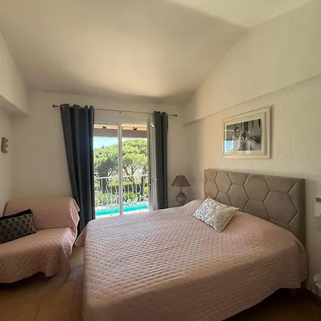 Climatisee Avec Grande Piscine Villa