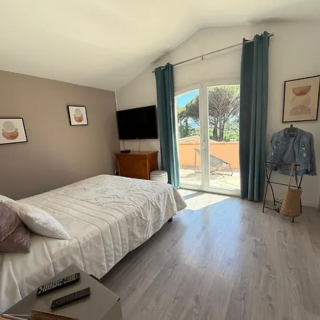 Climatisee Avec Grande Piscine Villa