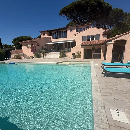 Climatisee Avec Grande Piscine *